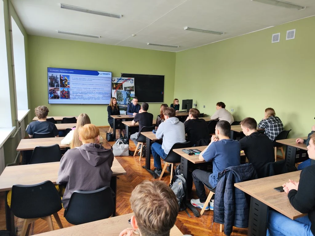 ��������-������������ ������ ����������� � ��������������� �� ����������� � ������������